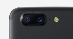 Photo of the Oneplus 5T camera showing the dual lens setup